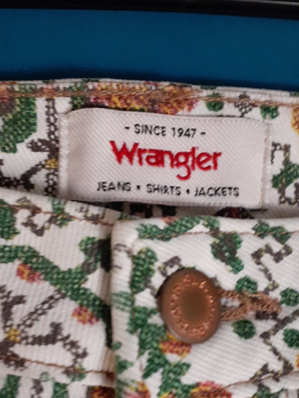 wrangler high rise fierce flare  size 8 29×32 - Picture 6 of 7